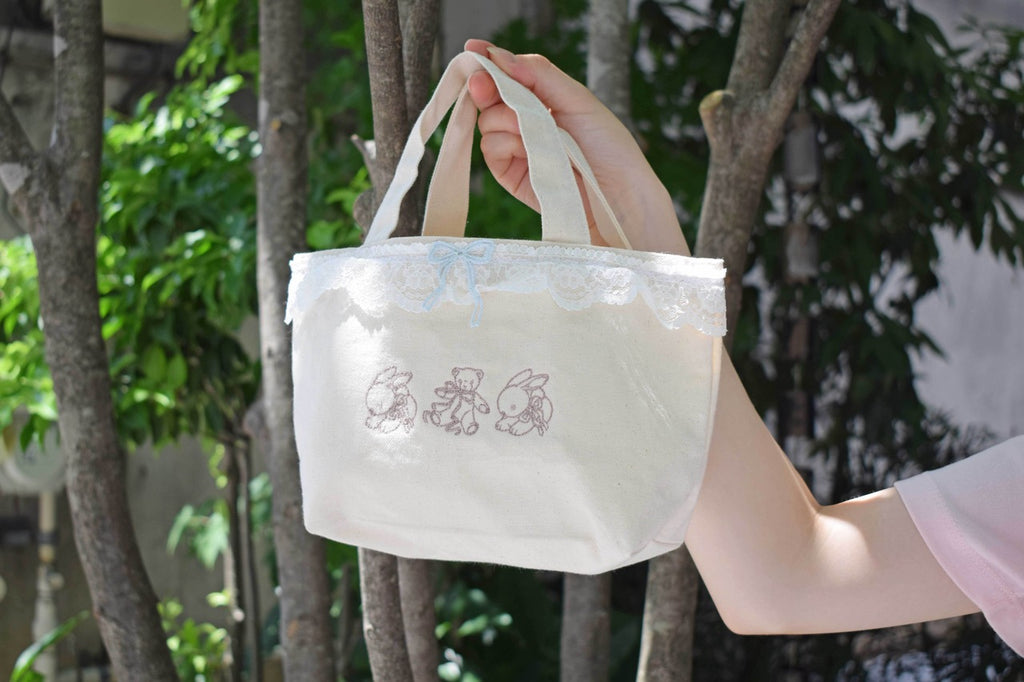 Friends Petit Lace Tote - NATURAL