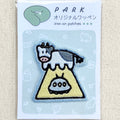 PARKオリジナル　刺繍ワッペン　うしの逆襲