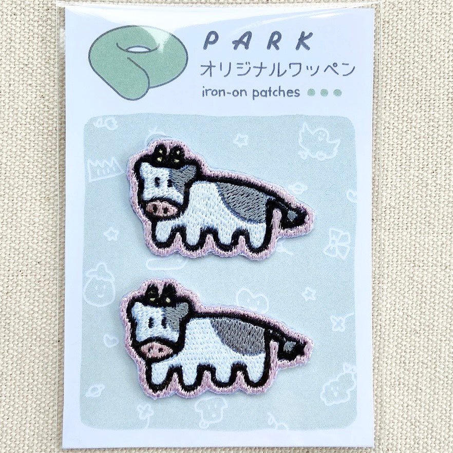PARKオリジナル　刺繍ワッペン　うし　２個セット