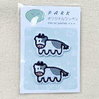 PARKオリジナル　刺繍ワッペン　うし　２個セット