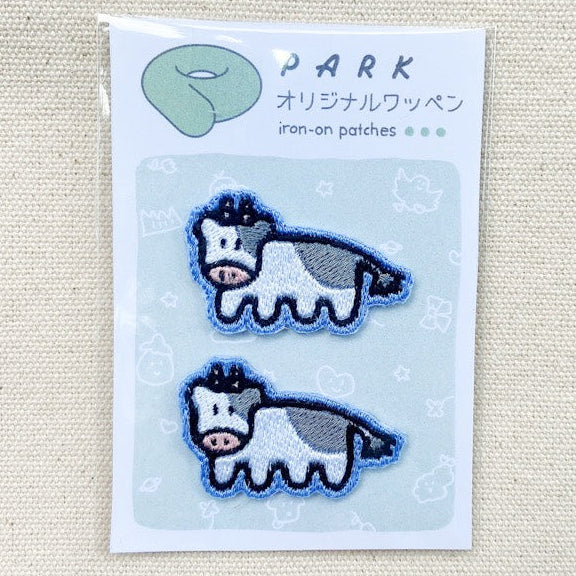 PARKオリジナル　刺繍ワッペン　うし　２個セット
