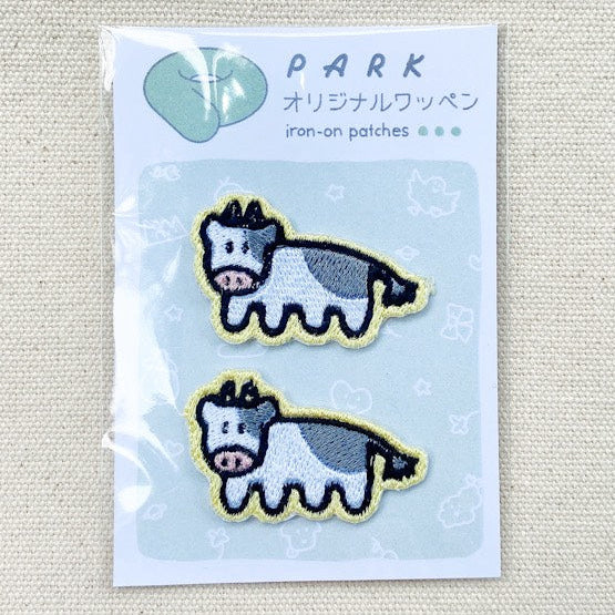 PARKオリジナル　刺繍ワッペン　うし　２個セット