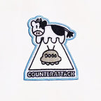 うしの逆襲ワッペンステッカー（Cow’s Counterattack patch sticker）