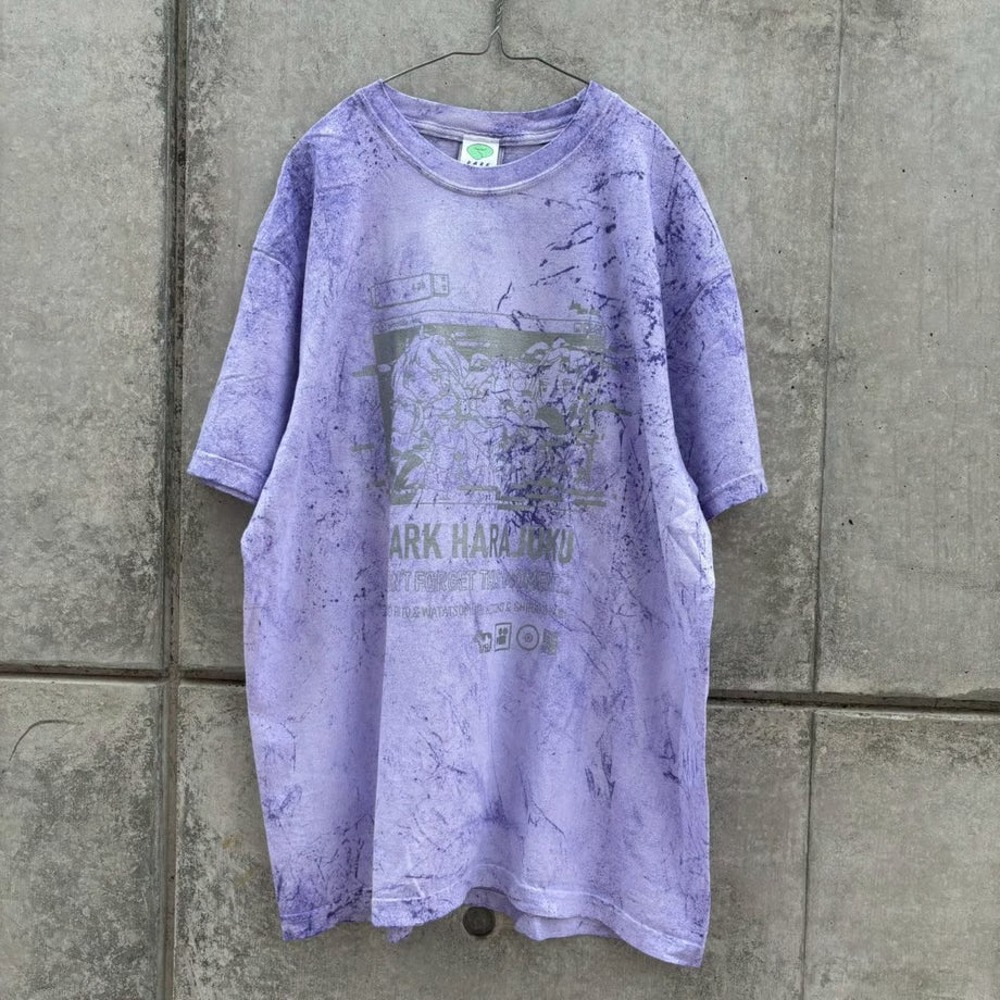 りとことまり メモリータイダイT アメジスト（Rito, Kotoko and Mari Memory Tie-Dye T-Shirt Amesyst）