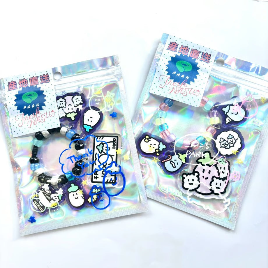 ナスの群れ　アクリルキーホルダー（たなか麦ハンドメイド）